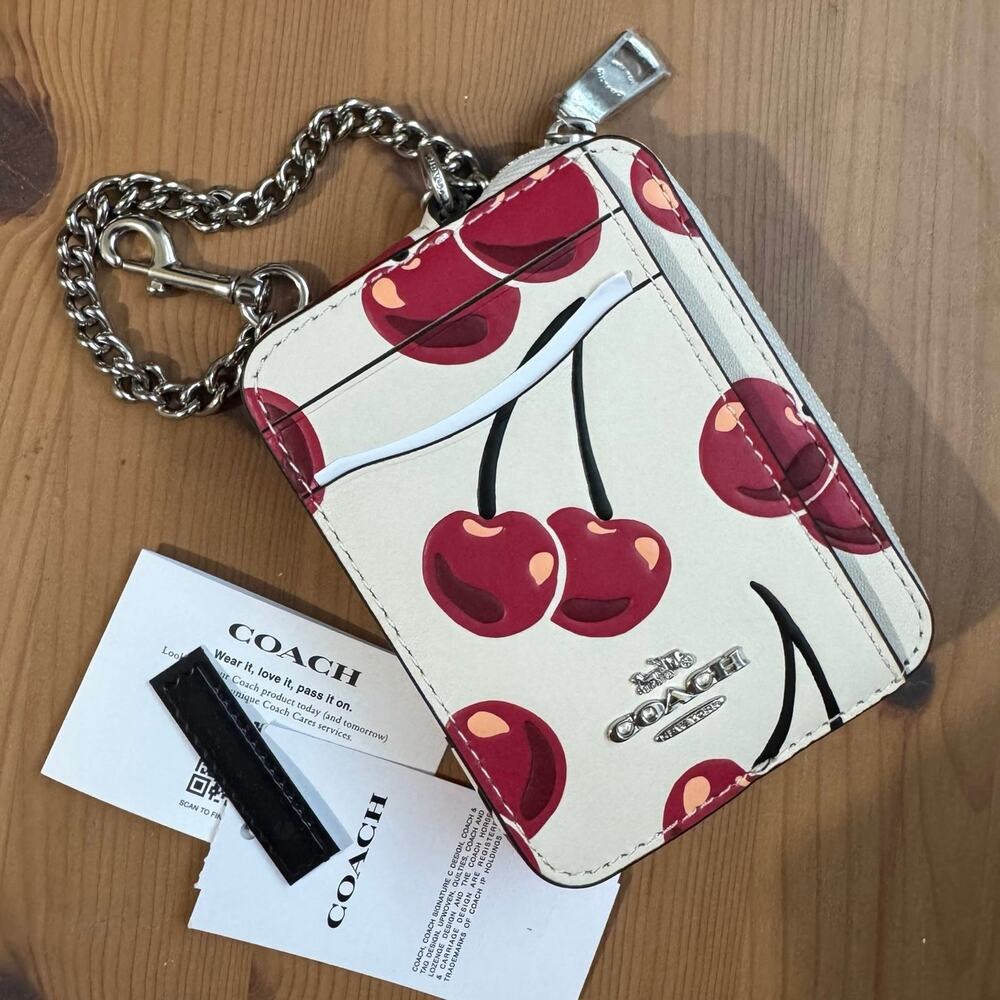 🍒 Coach Zip Card Case With Cherry Print